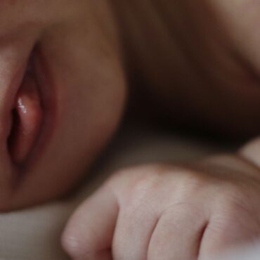 Mum of baby who fell seriously ill after being given now-recalled infant formula calls for investigation