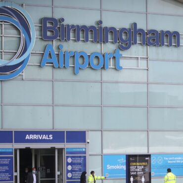 ‘Technical issue’ with radar halts arrivals at Birmingham Airport