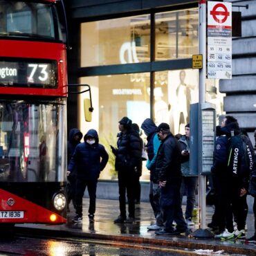 Green Party calls for free bus travel in England for under-22s