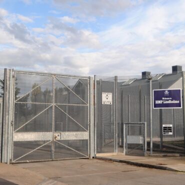 Prison officer told inmate ‘I’m literally praying to have your babies’, court hears
