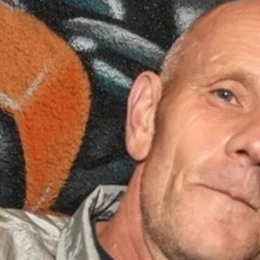 Man died in fall tying flags to lamp posts, inquest told
