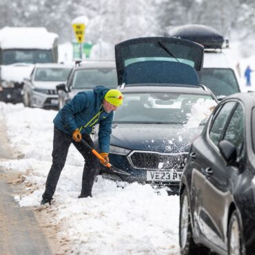 Weather warnings blanket Britain with Storm Goretti set to deliver up to 30cm of snow