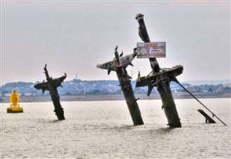 Exclusion zone around explosive-filled shipwreck expanded