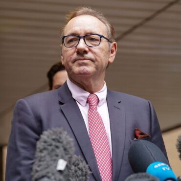 Kevin Spacey settles sexual assault cases with three British men