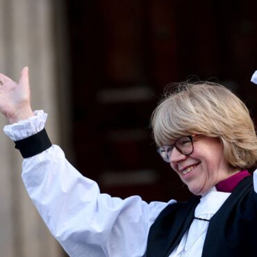 First female Archbishop of Canterbury to be enthroned in ‘unimaginable’ moment