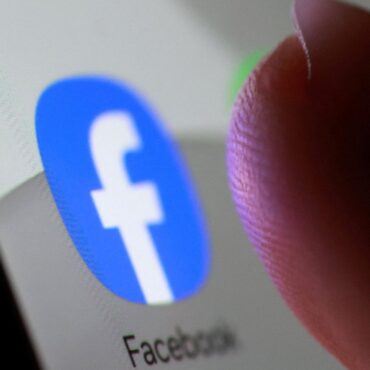Ex-Facebook worker investigated over download of 30,000 private images