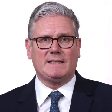 Starmer fighting for his job as he faces crunch week over Mandelson vetting row
