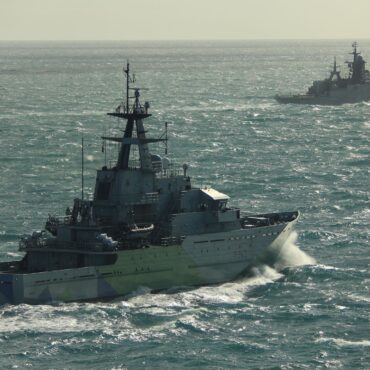 UK rallies multinational force of navies as threat from Russia grows