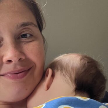Mother who lost sight after birth has vision restored
