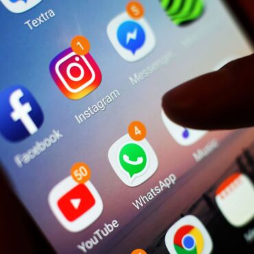 UK will restrict social media for under-16s