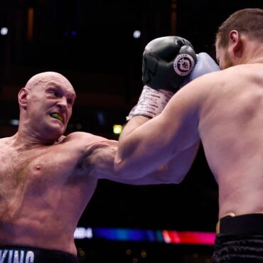 Tyson Fury wins comeback fight against Arslanbek Makhmudov