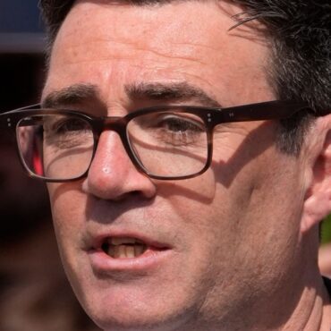 Burnham allies plan cross-party council to stop a Reform UK government