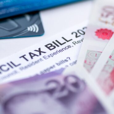 Tenant leaves landlord with £3,500 bill; ‘third-party capture’ tactic; ‘mixed mortgages’ explained | Money newsletter