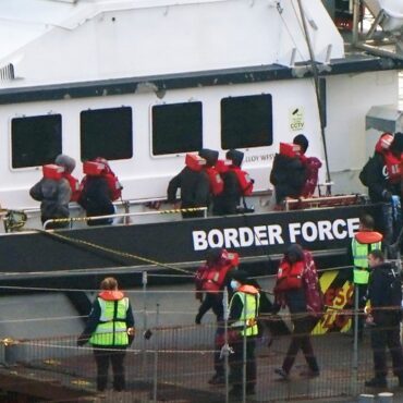 AI to be used to check age of asylum seekers posing as children