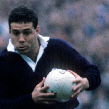 Scottish rugby legend Scott Hastings dies