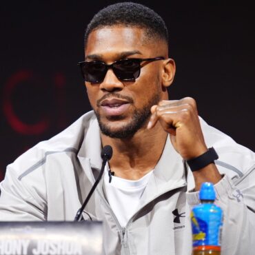Anthony Joshua vows to be ‘good soldier’ for parents of friends killed in car crash