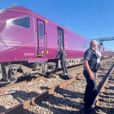 Rail passengers to face disruption for a week after Bedford train crash