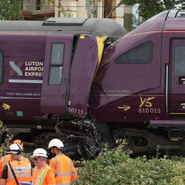 Train driver who died in crash that injured 100 ‘had passed red signal moments before collision’