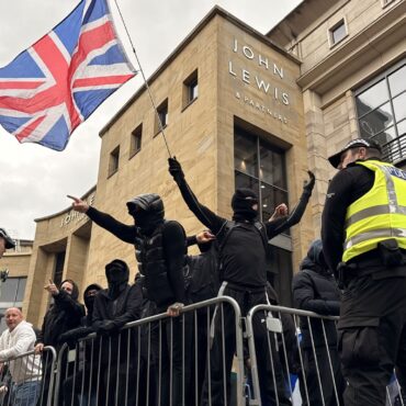 Rival protesters clash at anti-racism rally in Glasgow