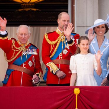 £370m to refurbish Buckingham Palace  – but King won’t live there