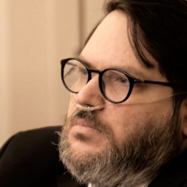 Nicholas Rossi dies aged 38