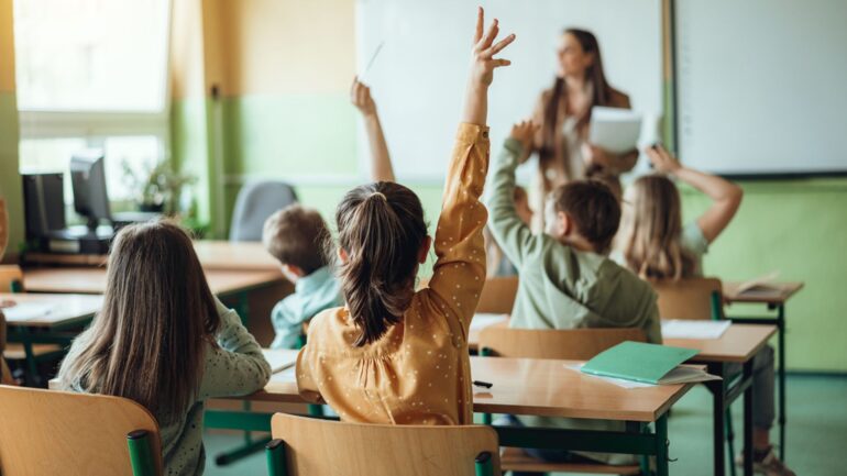 White working-class ‘disadvantage gap’ needs education shake-up to fix, inquiry says