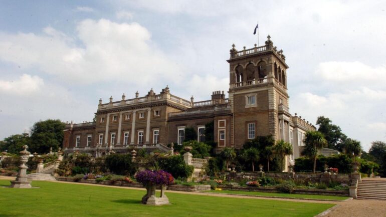 Counter terror police investigating threat to Islamic event charge man with weapons offences