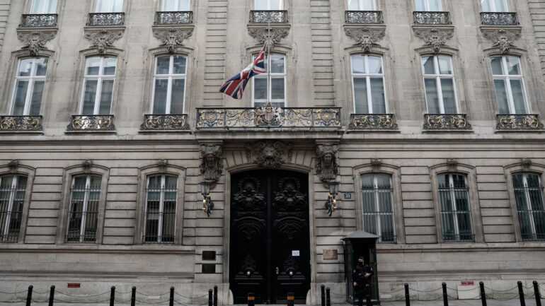 Britons abroad ask diplomats for blonde highlights, help finding lost cars and citizenship for pets