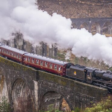 Harry Potter fans warned to stay off tracks as ‘Hogwarts Express’ returns
