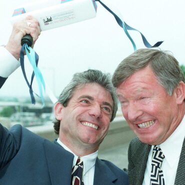 Sir Alex Ferguson pays tribute to former rival Kevin Keegan