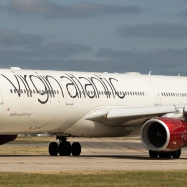 Aircraft engineer died after Heathrow explosion, inquest hears