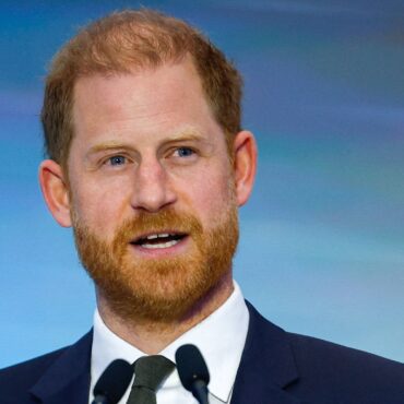 Buckingham Palace denies Prince Harry will stay at London landmark