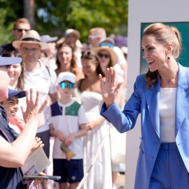 Kate breaks tradition at Wimbledon – as she watches match beside tennis star