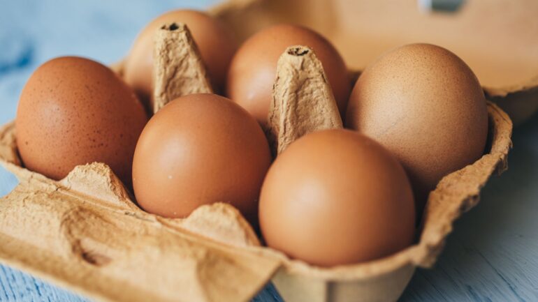 Rise in UK salmonella cases linked to imported eggs