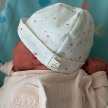 Princess Eugenie gives birth to her first daughter
