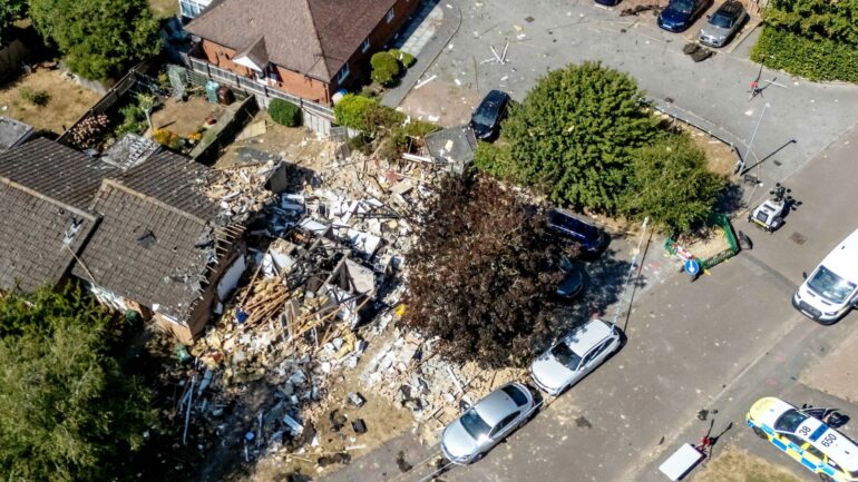 Man dies after bungalow destroyed in suspected gas explosion