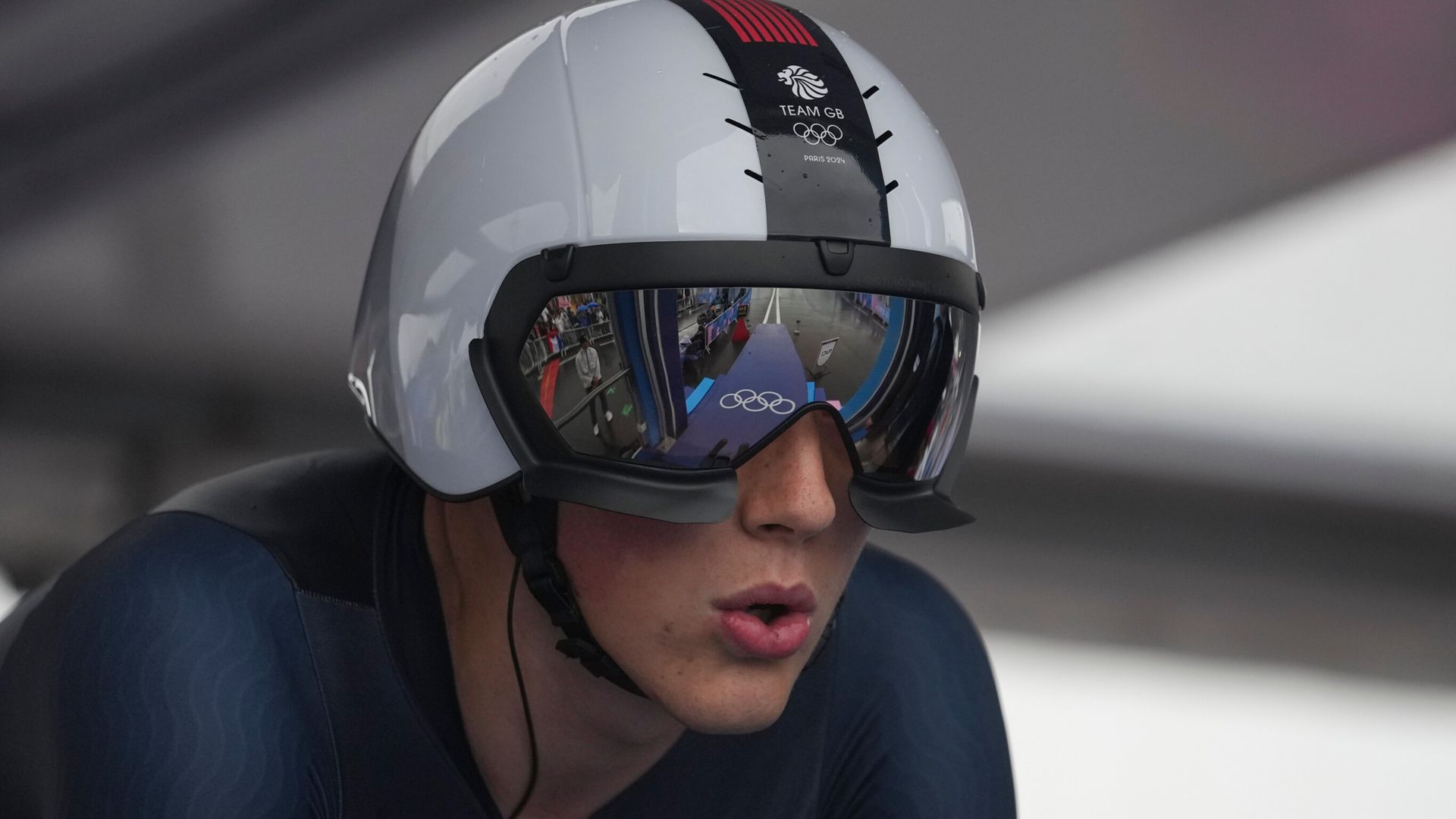 British cyclist to compete just days after brother’s crash death