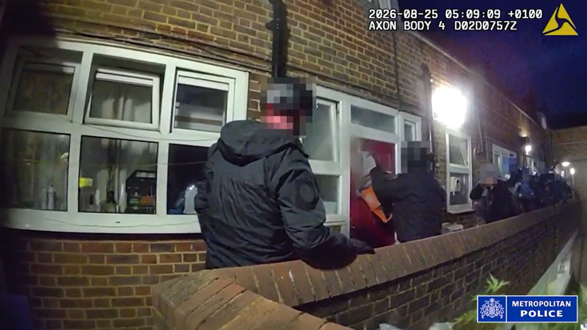 Police use circular saw to cut down door in raid on suspected knife smuggler’s flat