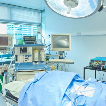 ‘Serious injuries and avoidable deaths’ resulting from lax laws around cosmetic surgery, doctors warn