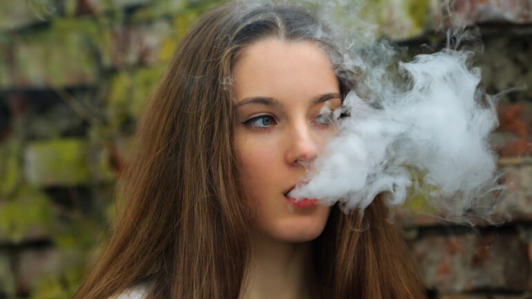 ‘Children should never vape’: Doctors sound alarm over wide range of health impacts