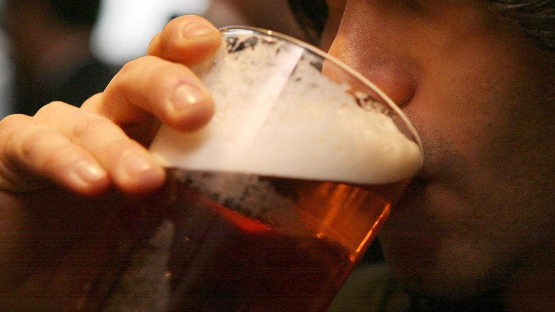 Pubs and shops can now accept digital ID to buy alcohol