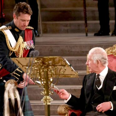 King and Queen’s senior equerry set to leave royal role