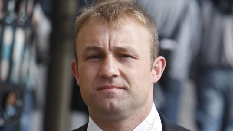 Former soldier who shot waiter in head is to have murder conviction reviewed