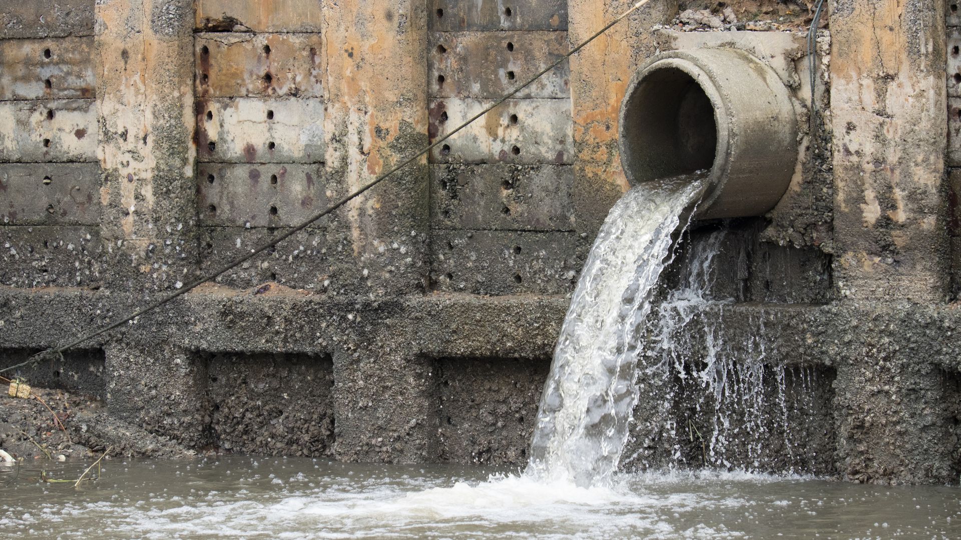 Scottish government told to take sewage ‘crisis’ seriously after record 100,000 spills