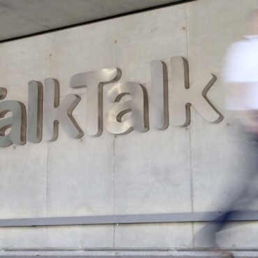 TalkTalk dials up effort to salvage future as Octopus deal stalls