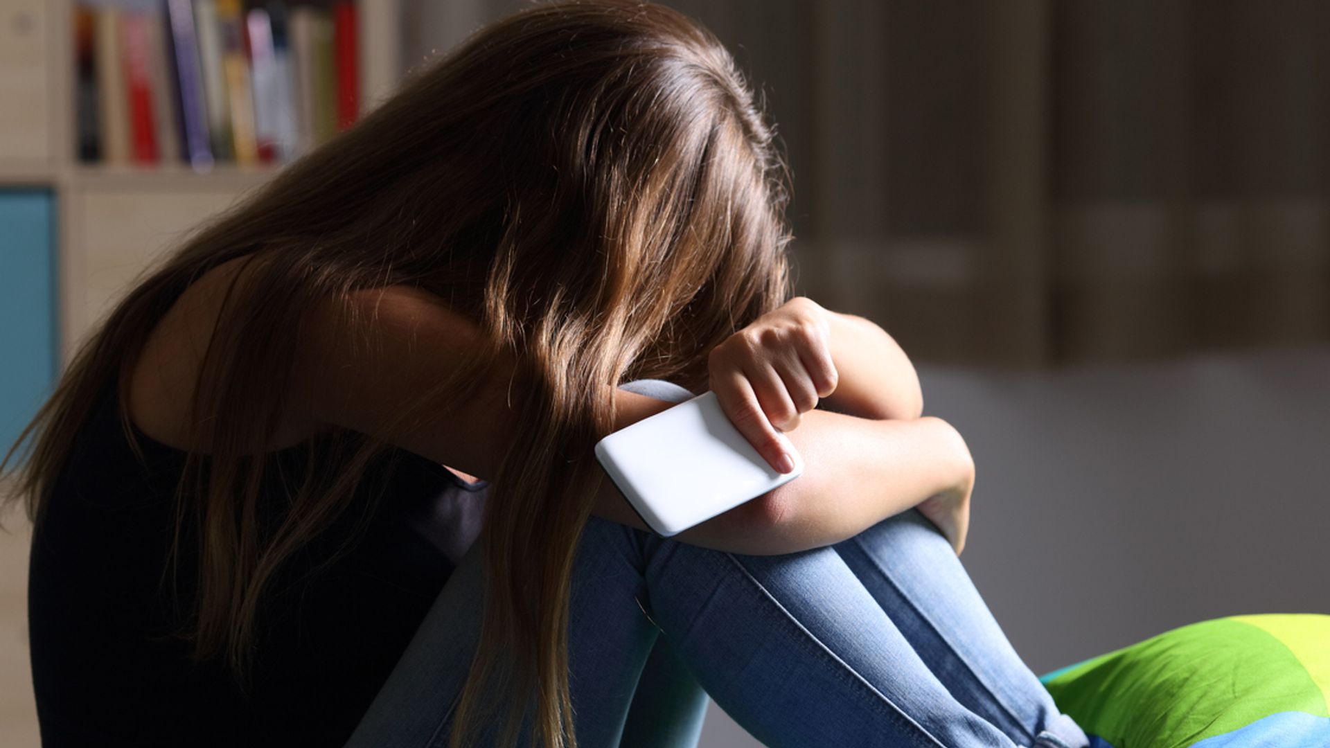 Tech firms urged to block nude images on children’s smartphones