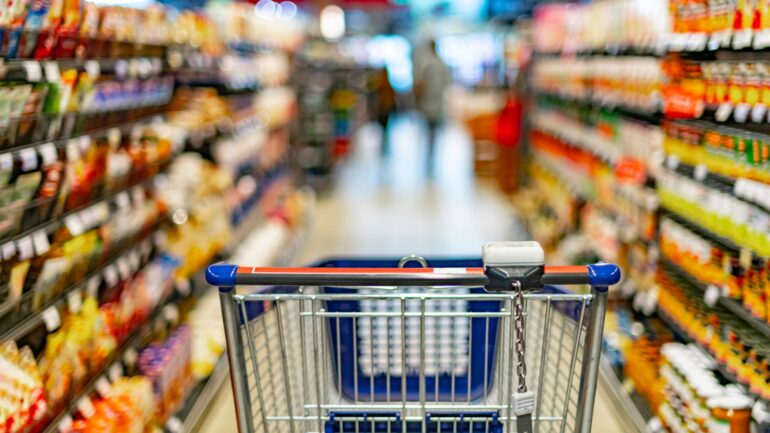 Shoppers hunting value as grocery price inflation ticks up