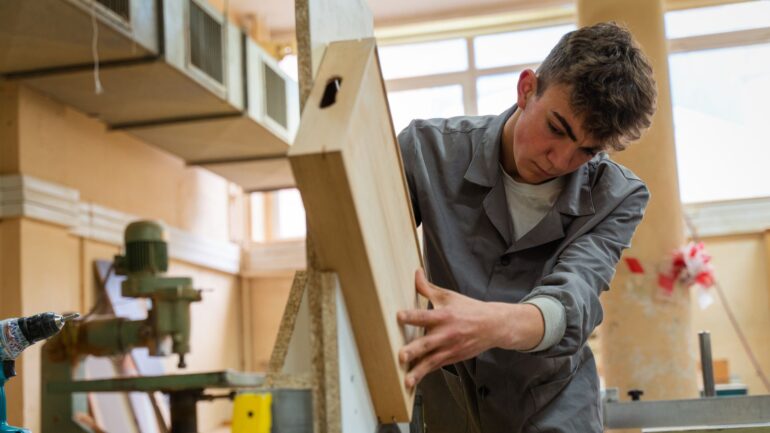 Teenagers to be offered new vocational GCSEs