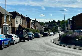 Double yellow line plans scrapped over residents’ concerns